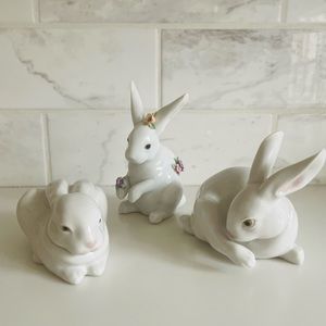 3 Lladro White Porcelain Bunnies In Perfect condition
